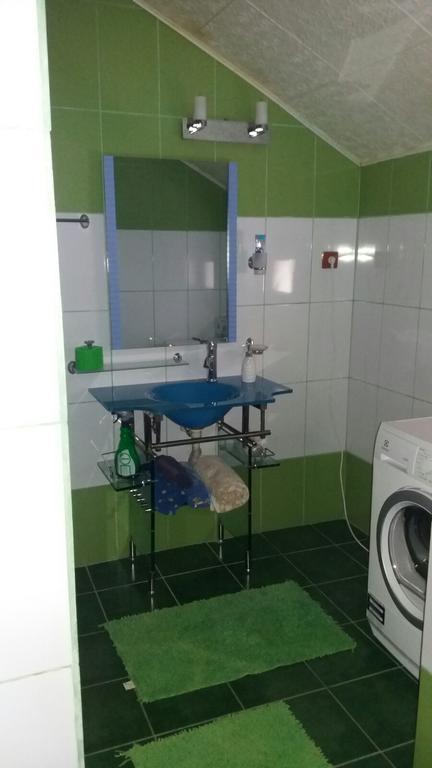 Villa Frans Si Cabanute Ieşelniţa المظهر الخارجي الصورة
